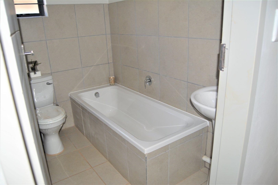 2 Bedroom Property for Sale in Protea Glen Gauteng