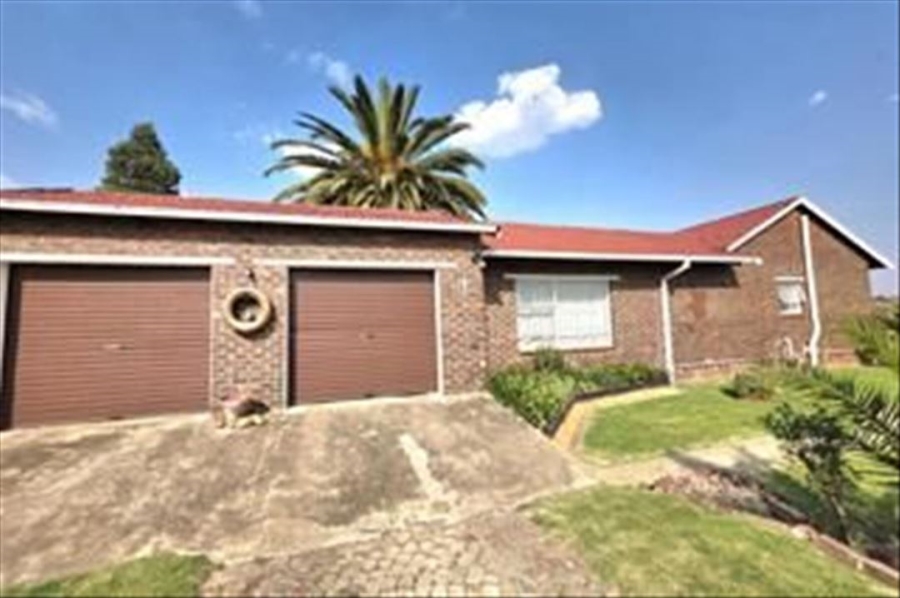 3 Bedroom Property for Sale in Elspark Gauteng