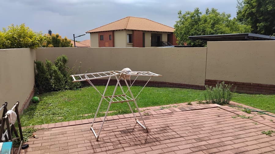 2 Bedroom Property for Sale in Pretorius Park Gauteng