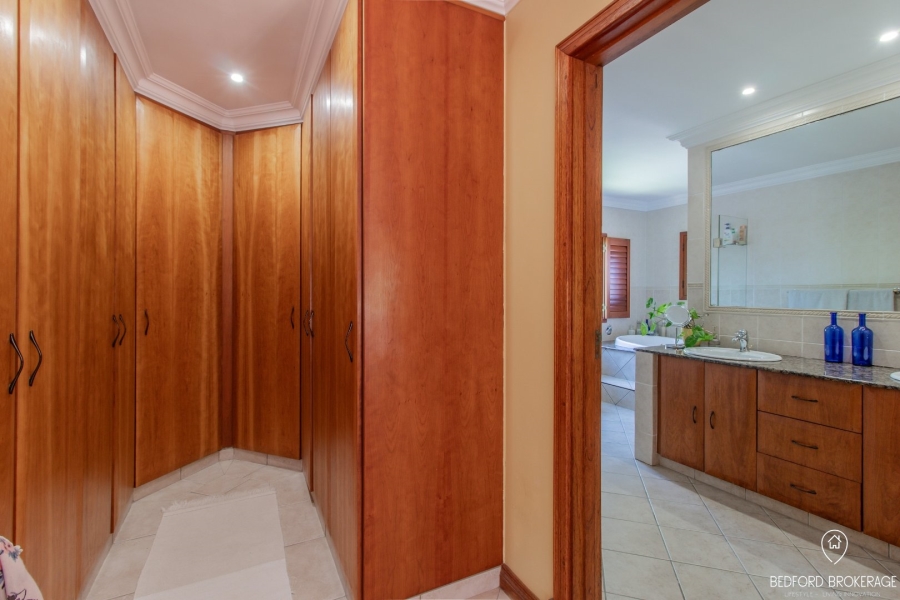 6 Bedroom Property for Sale in Bedfordview Gauteng