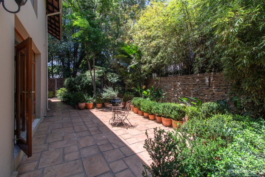 6 Bedroom Property for Sale in Bedfordview Gauteng