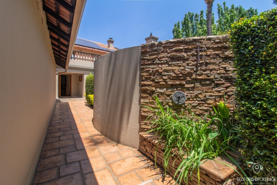 6 Bedroom Property for Sale in Bedfordview Gauteng