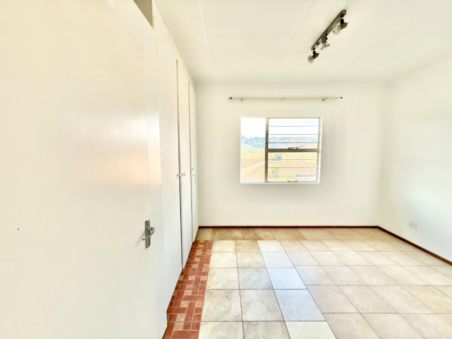 To Let 2 Bedroom Property for Rent in Linmeyer Gauteng