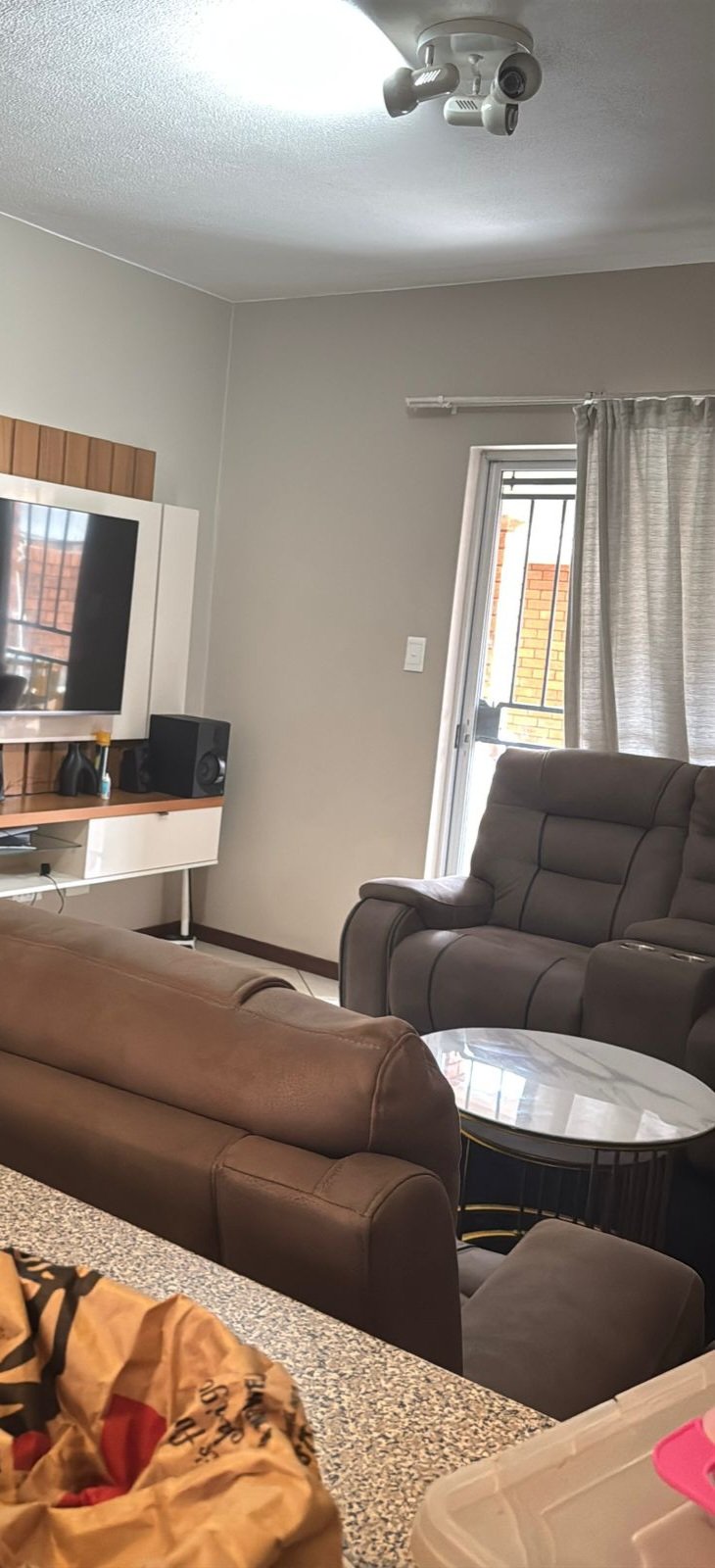 To Let 2 Bedroom Property for Rent in Monavoni Gauteng