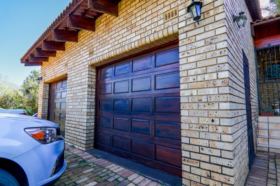 4 Bedroom Property for Sale in Randjesfontein A H Gauteng