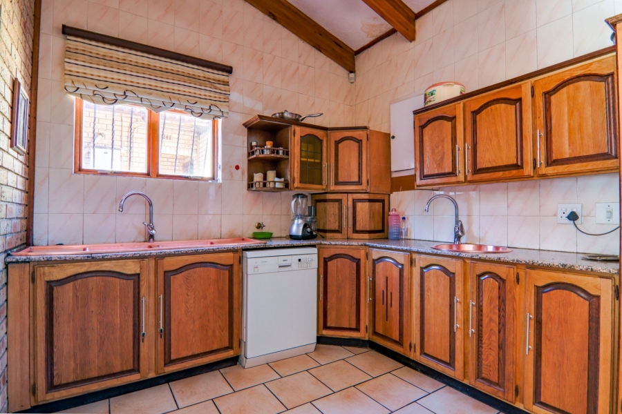 4 Bedroom Property for Sale in Randjesfontein A H Gauteng