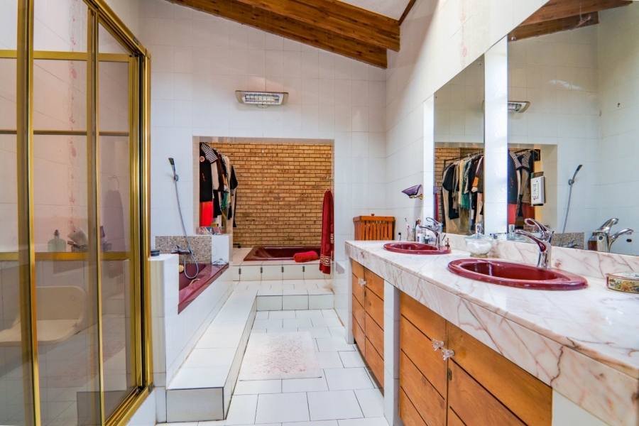 4 Bedroom Property for Sale in Randjesfontein A H Gauteng