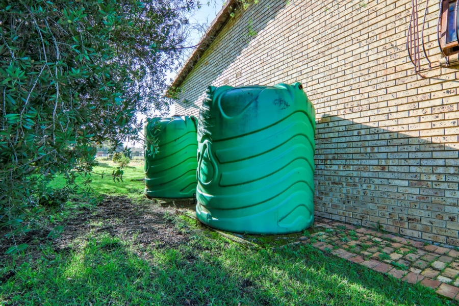 4 Bedroom Property for Sale in Randjesfontein A H Gauteng