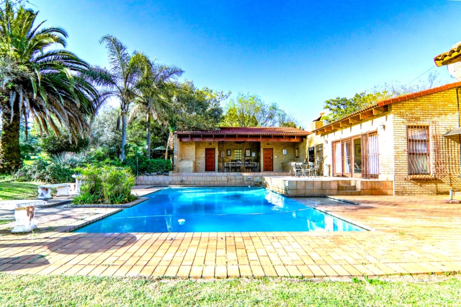 4 Bedroom Property for Sale in Randjesfontein A H Gauteng