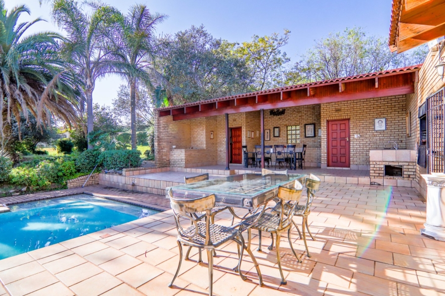 4 Bedroom Property for Sale in Randjesfontein A H Gauteng