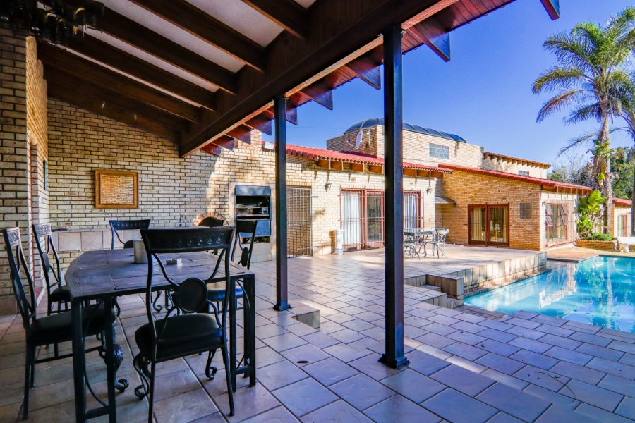 4 Bedroom Property for Sale in Randjesfontein A H Gauteng