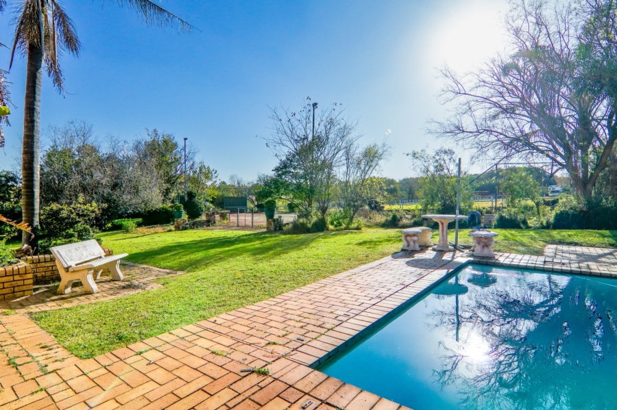 4 Bedroom Property for Sale in Randjesfontein A H Gauteng