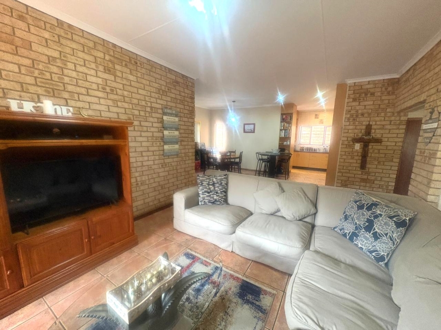 3 Bedroom Property for Sale in Helderkruin Gauteng