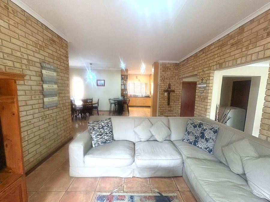 3 Bedroom Property for Sale in Helderkruin Gauteng