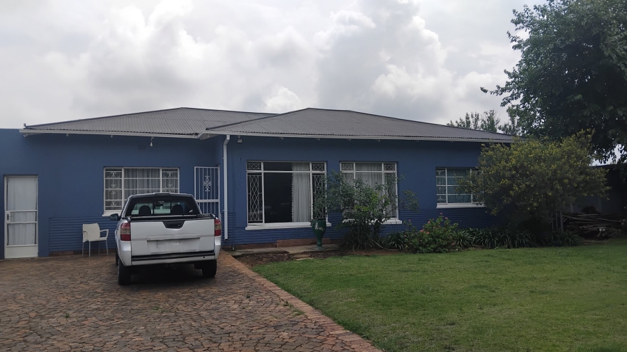 8 Bedroom Property for Sale in Northmead Gauteng