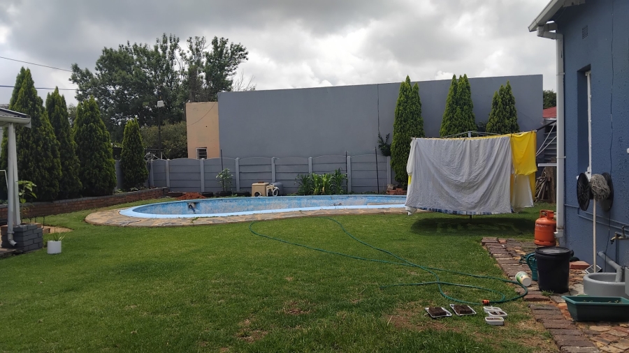 8 Bedroom Property for Sale in Northmead Gauteng