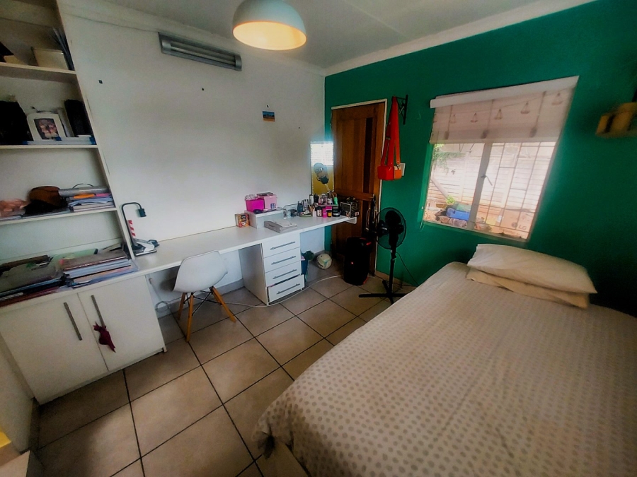 5 Bedroom Property for Sale in Hennopspark Gauteng