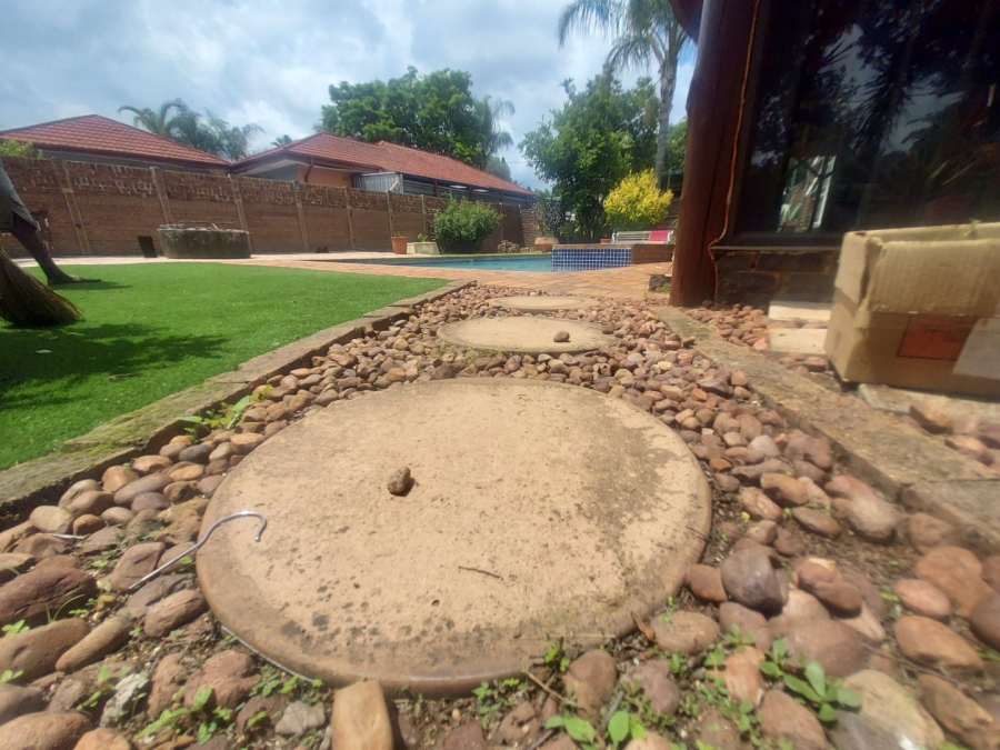 5 Bedroom Property for Sale in Hennopspark Gauteng