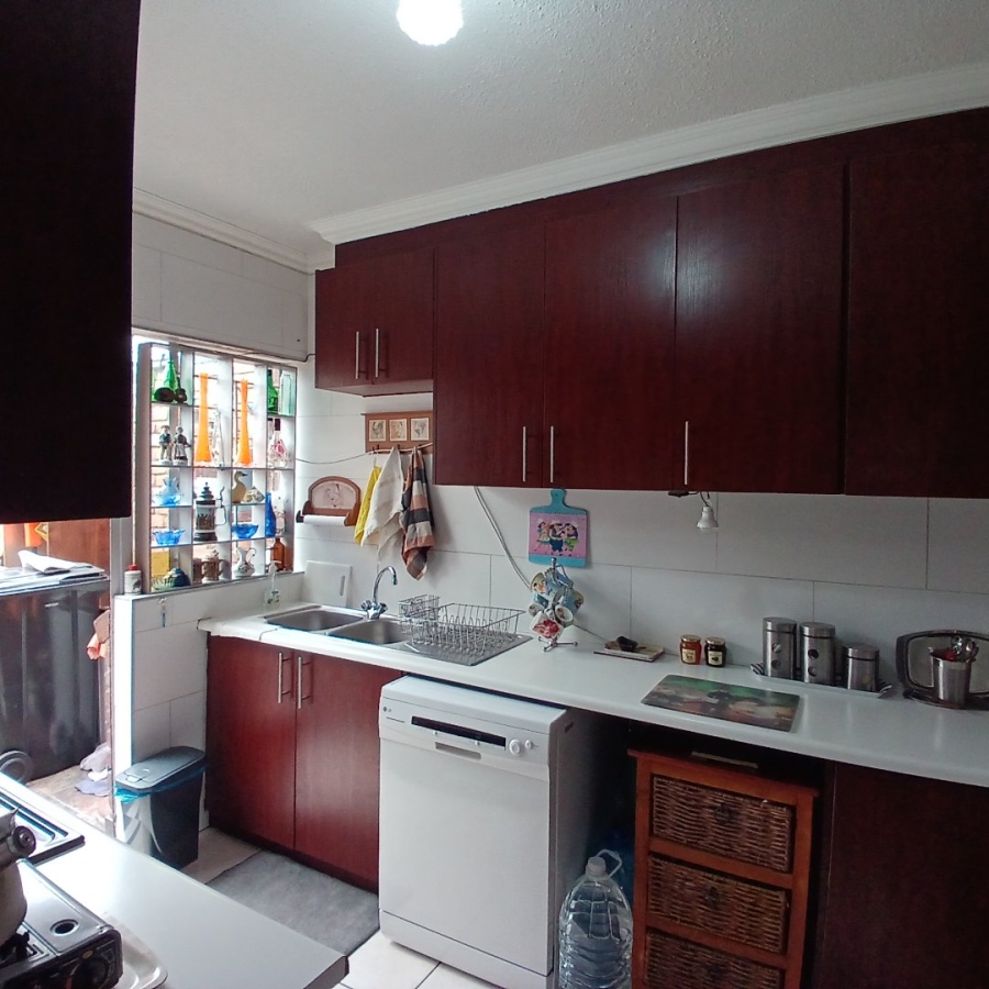 2 Bedroom Property for Sale in Freeway Park Gauteng