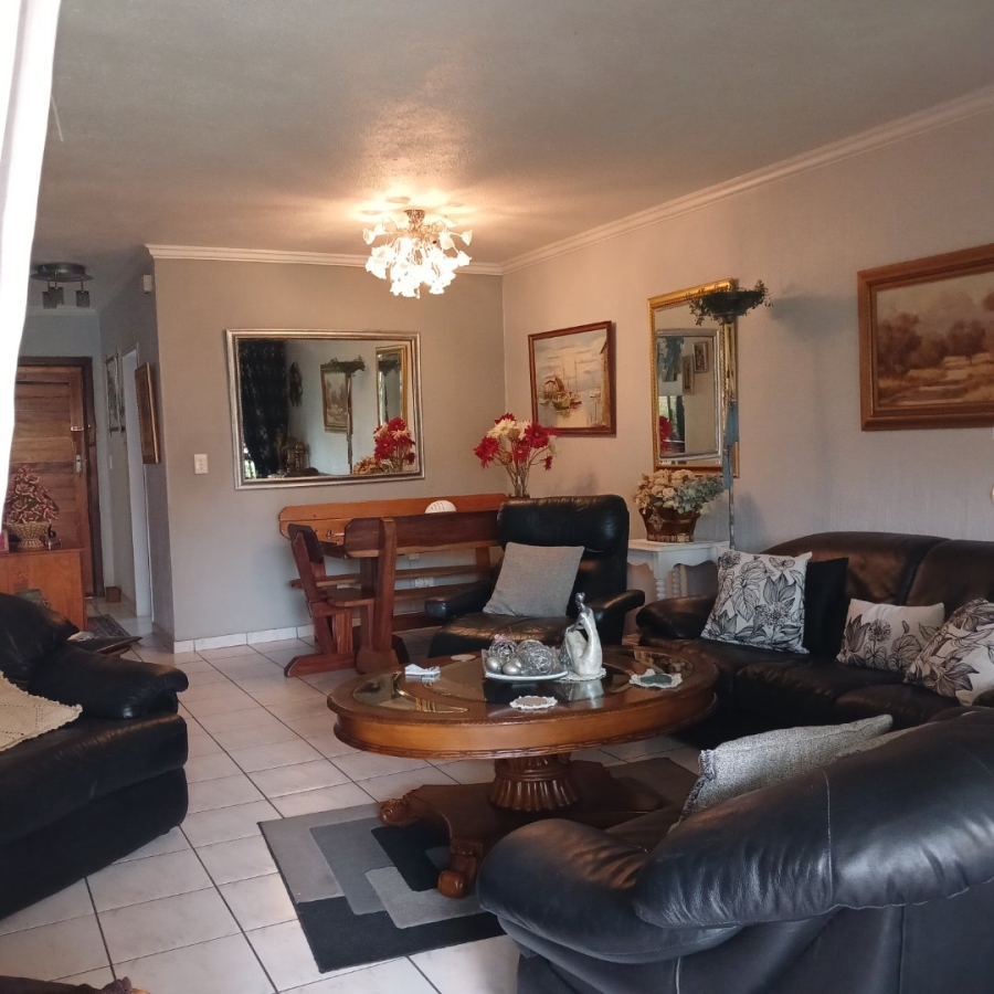 2 Bedroom Property for Sale in Freeway Park Gauteng