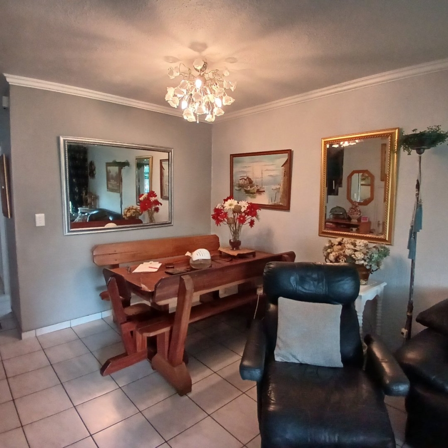 2 Bedroom Property for Sale in Freeway Park Gauteng