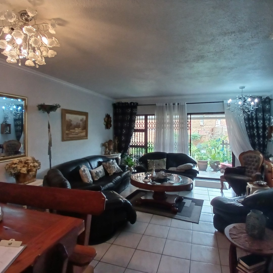 2 Bedroom Property for Sale in Freeway Park Gauteng