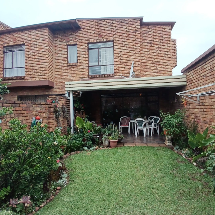 2 Bedroom Property for Sale in Freeway Park Gauteng