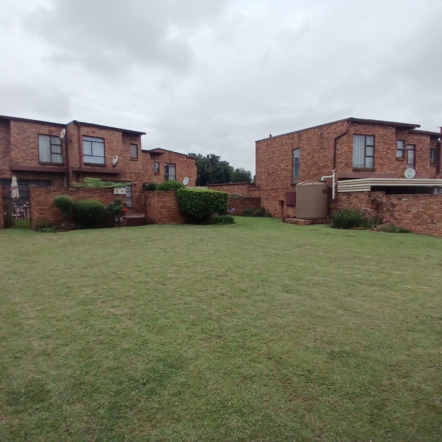 2 Bedroom Property for Sale in Freeway Park Gauteng