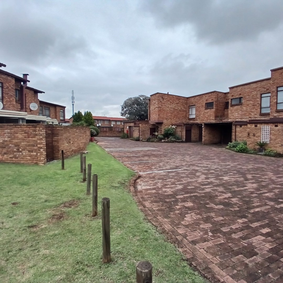 2 Bedroom Property for Sale in Freeway Park Gauteng