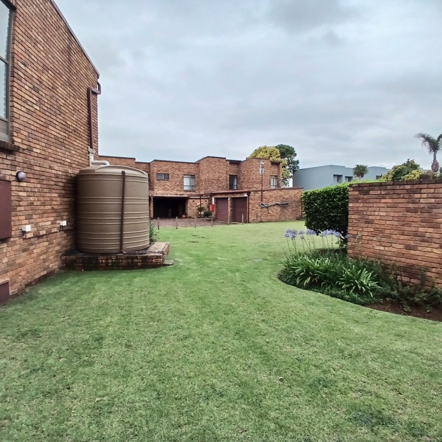2 Bedroom Property for Sale in Freeway Park Gauteng