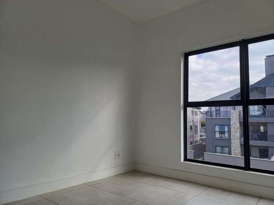 To Let 3 Bedroom Property for Rent in The Polofields Gauteng