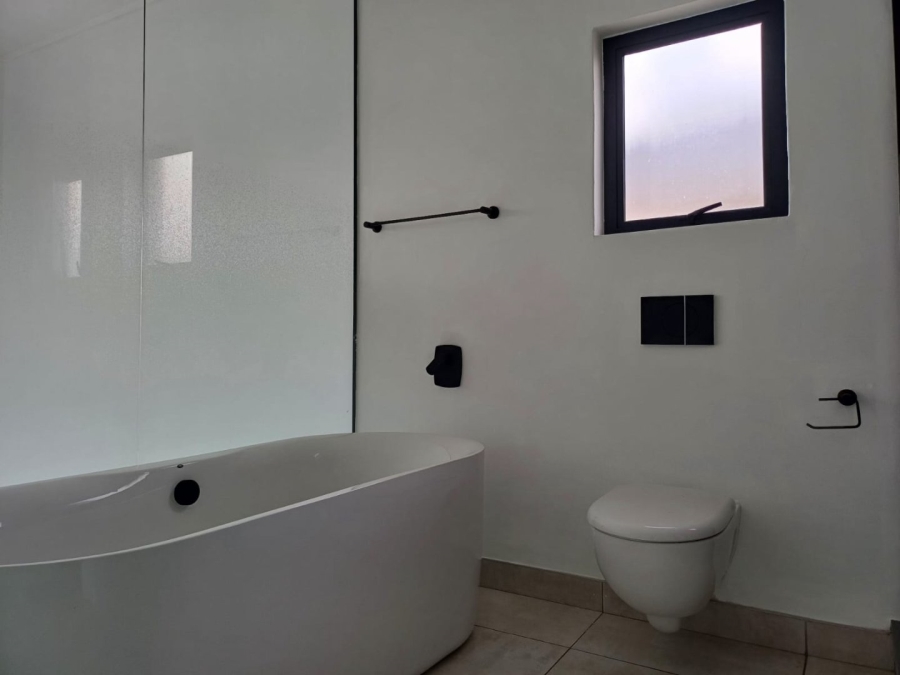 To Let 3 Bedroom Property for Rent in The Polofields Gauteng