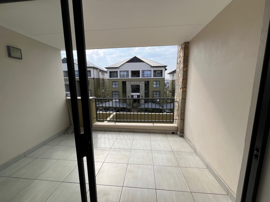 To Let 3 Bedroom Property for Rent in Waterfall Gauteng