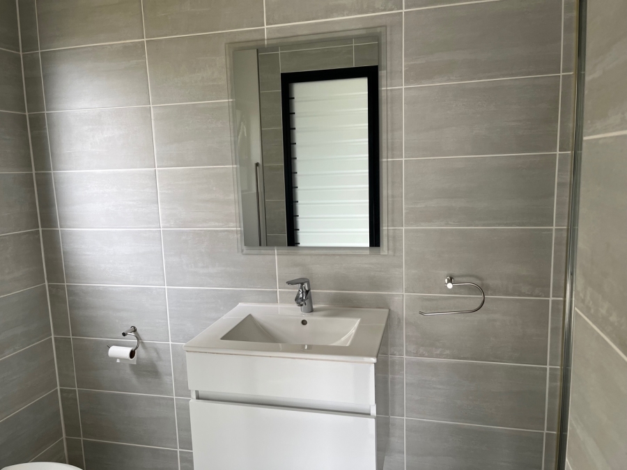 To Let 3 Bedroom Property for Rent in Waterfall Gauteng