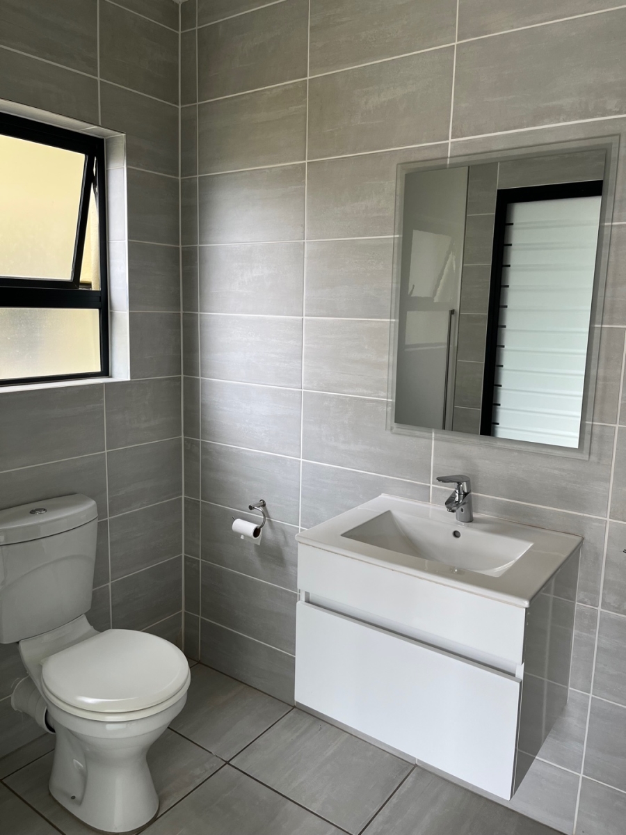 To Let 3 Bedroom Property for Rent in Waterfall Gauteng