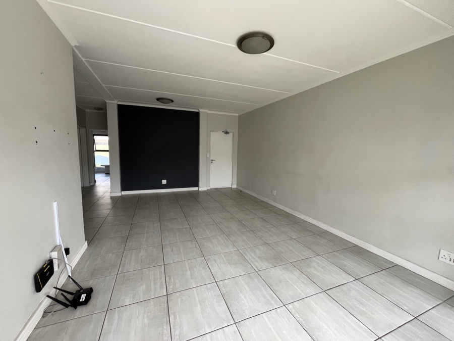 To Let 3 Bedroom Property for Rent in Waterfall Gauteng