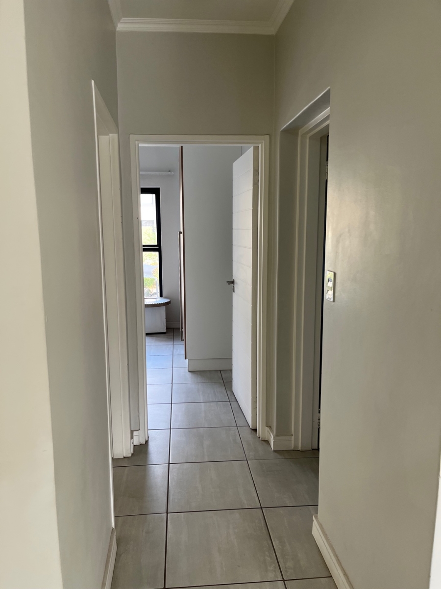 To Let 3 Bedroom Property for Rent in Waterfall Gauteng