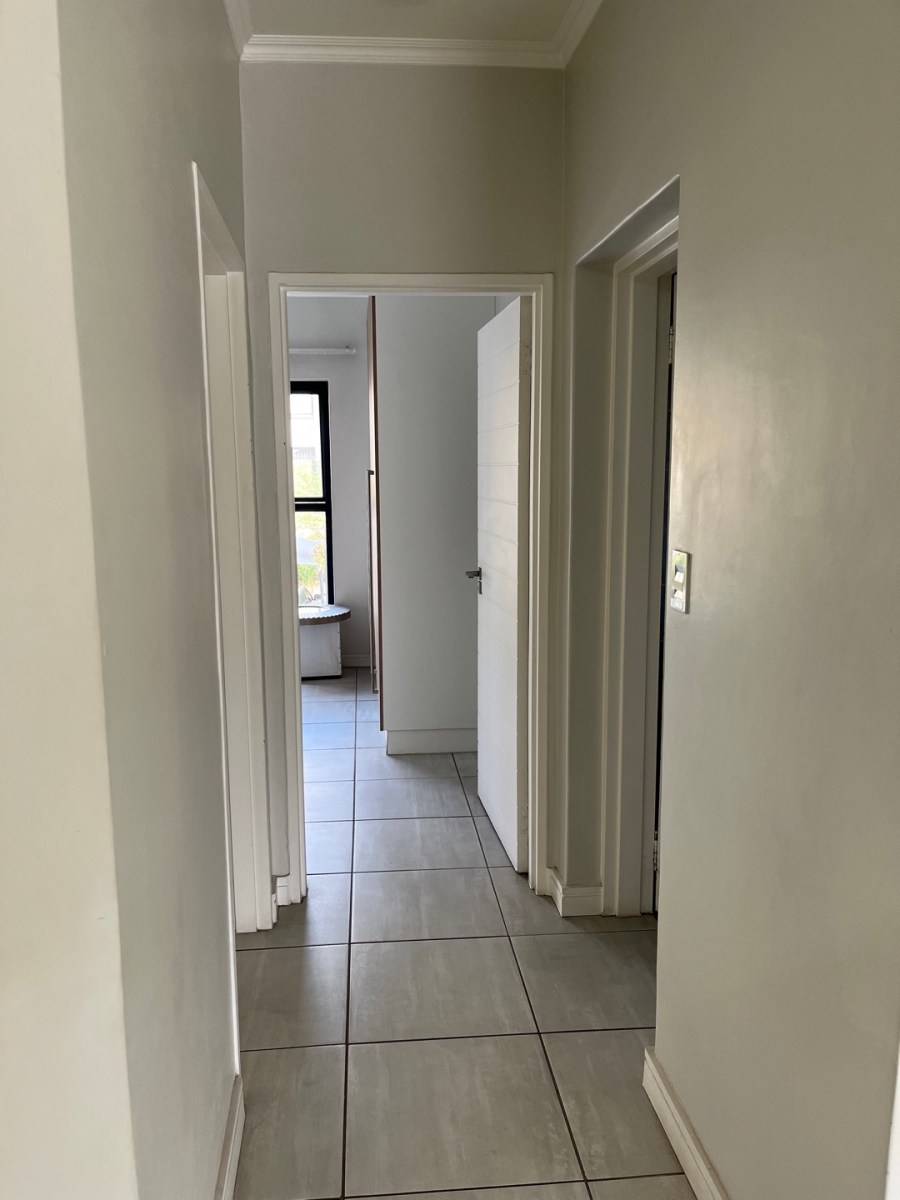To Let 3 Bedroom Property for Rent in Waterfall Gauteng