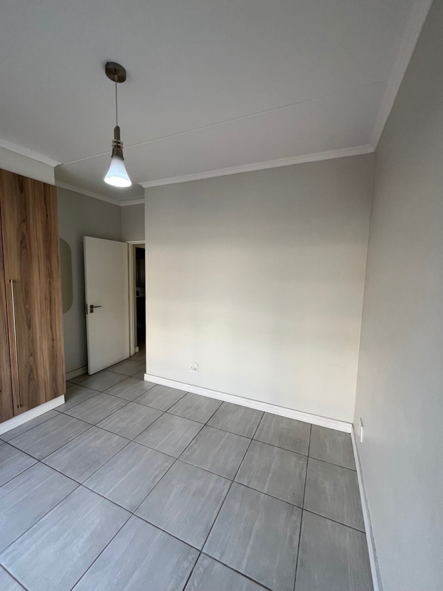 To Let 3 Bedroom Property for Rent in Waterfall Gauteng