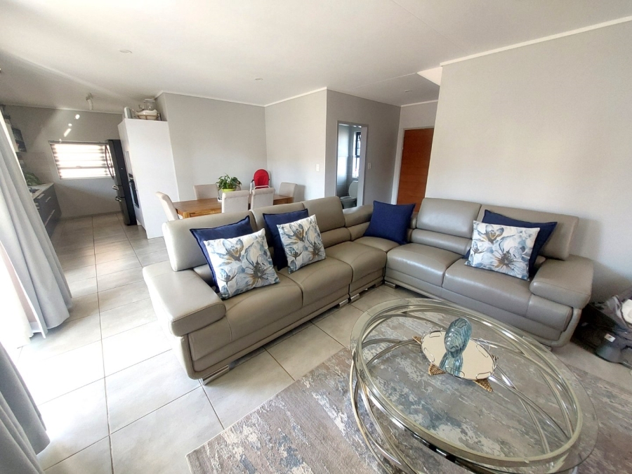 3 Bedroom Property for Sale in Amberfield Gauteng