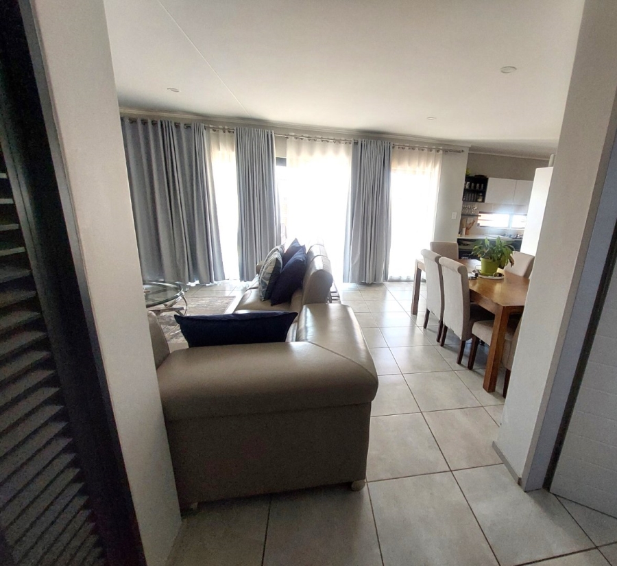 3 Bedroom Property for Sale in Amberfield Gauteng