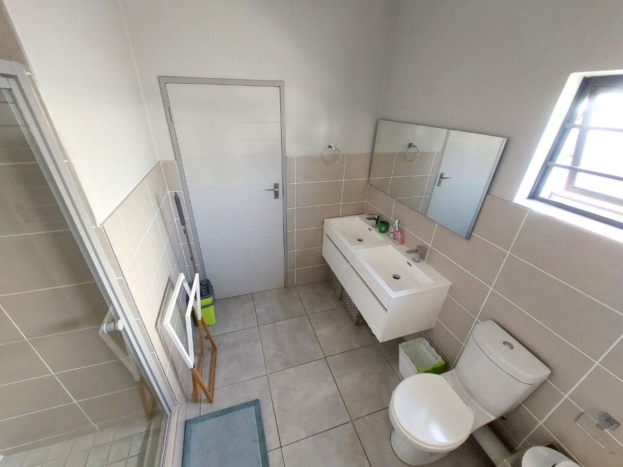 3 Bedroom Property for Sale in Amberfield Gauteng