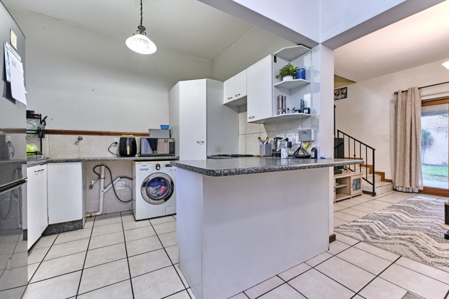 3 Bedroom Property for Sale in Olivedale Gauteng