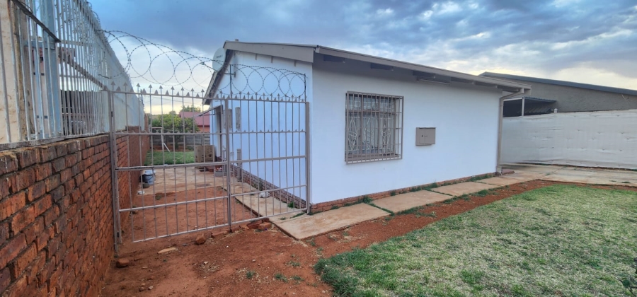 3 Bedroom Property for Sale in Laudium Gauteng