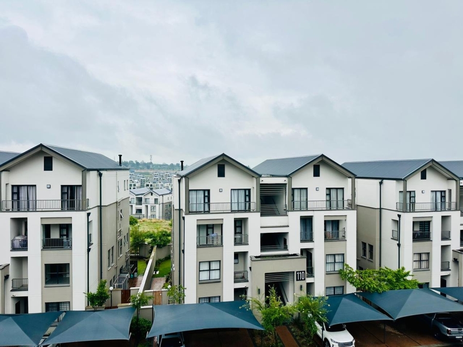 To Let 2 Bedroom Property for Rent in Waterfall Country Estate Gauteng