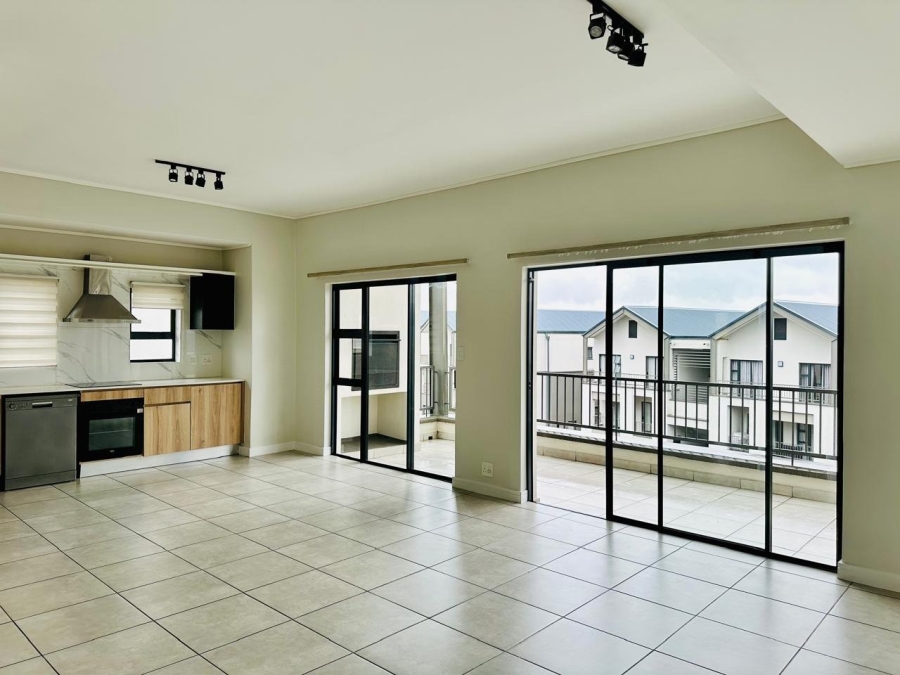 To Let 2 Bedroom Property for Rent in Waterfall Country Estate Gauteng