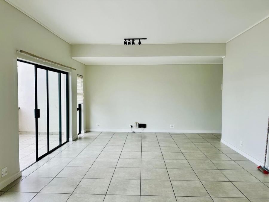 To Let 2 Bedroom Property for Rent in Waterfall Country Estate Gauteng