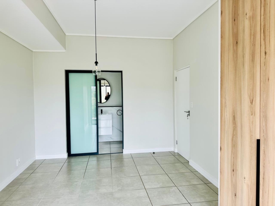 To Let 2 Bedroom Property for Rent in Waterfall Country Estate Gauteng