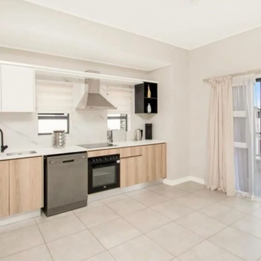 To Let 2 Bedroom Property for Rent in Waterfall Country Estate Gauteng