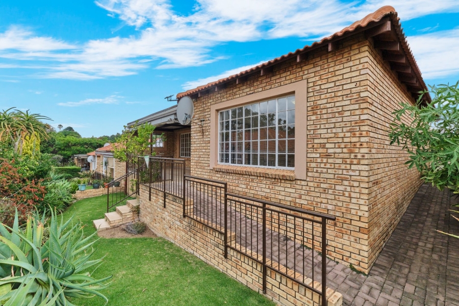 3 Bedroom Property for Sale in Honeydew Manor Gauteng